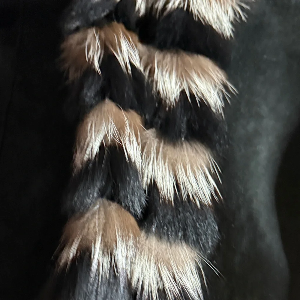 Black Fur-Trimmed Women's Jacket - Picture 3 of 6